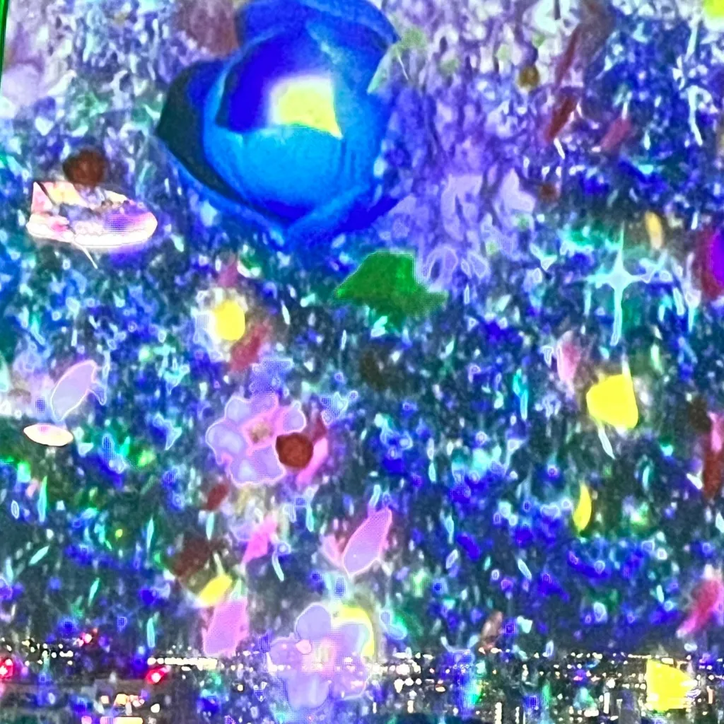 色鮮やかなプロジェクションマッピング